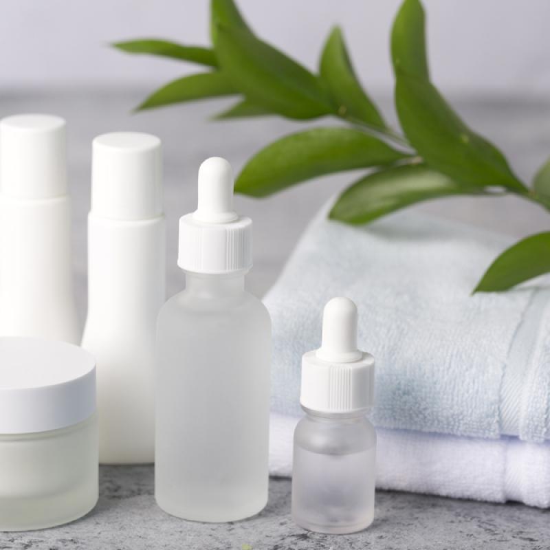 영양가득 녹차 크림으로 피부 관리하세요